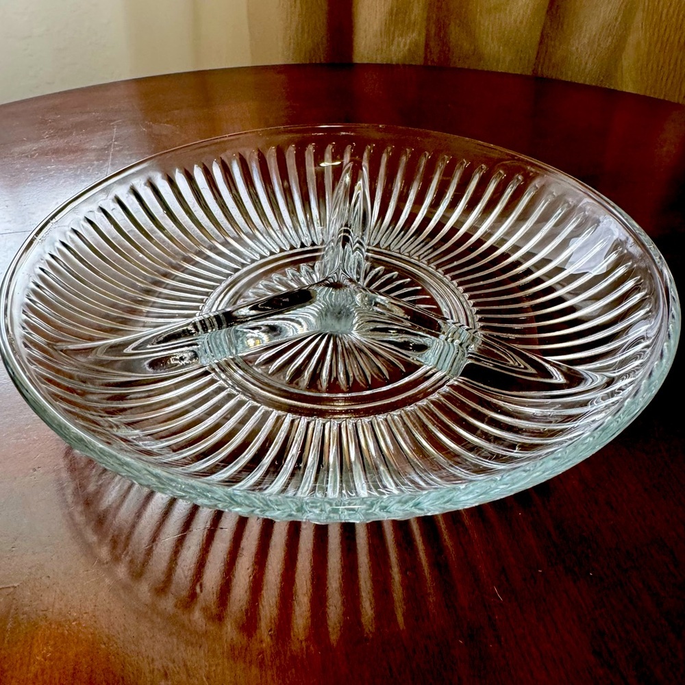 Vintage KIG Indonesia Ribbed Glass 3 Part Relish Tray Candy Nut Trinket Dish 8”
